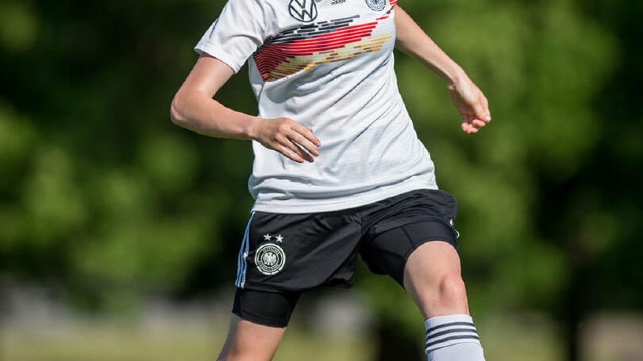 Grunberg, Germany- June 11 : Sandra Walbeck during a DFB U16 - Junior Girls training session at the Sports Hotel on the June 11, 2021 in Grunberg, Germany.
(Photo by Neil Baynes/Getty Images for DFB)